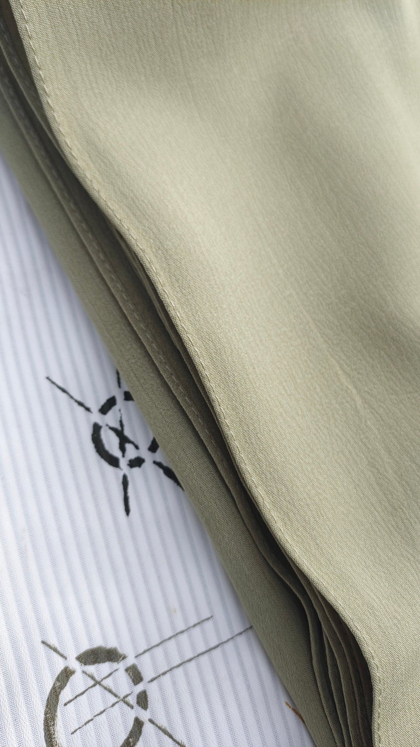 Zera Stretch Cotton Hijab – Olive Green (2m)