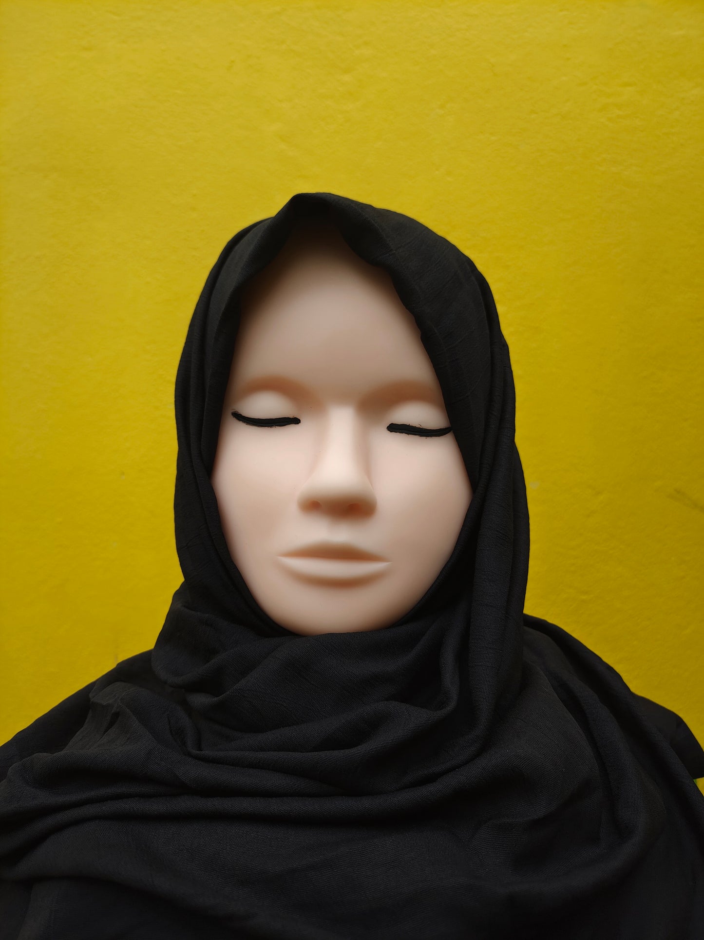 Black Ripped Classic Cotton Hijab – Premium Imported