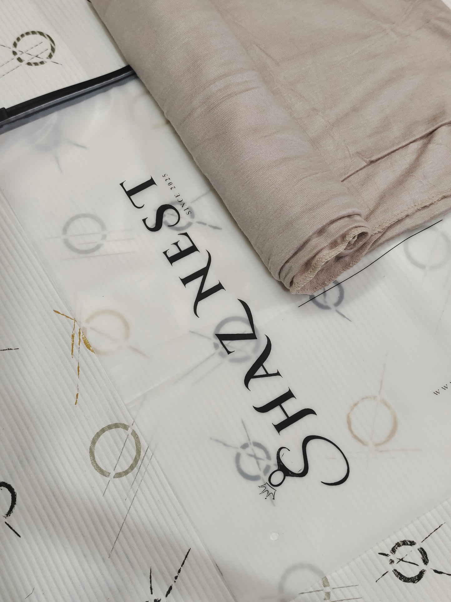 MOJA Turkey Jersey Hijab – Warm Taupe | 186 × 75 cm (1.86 m)