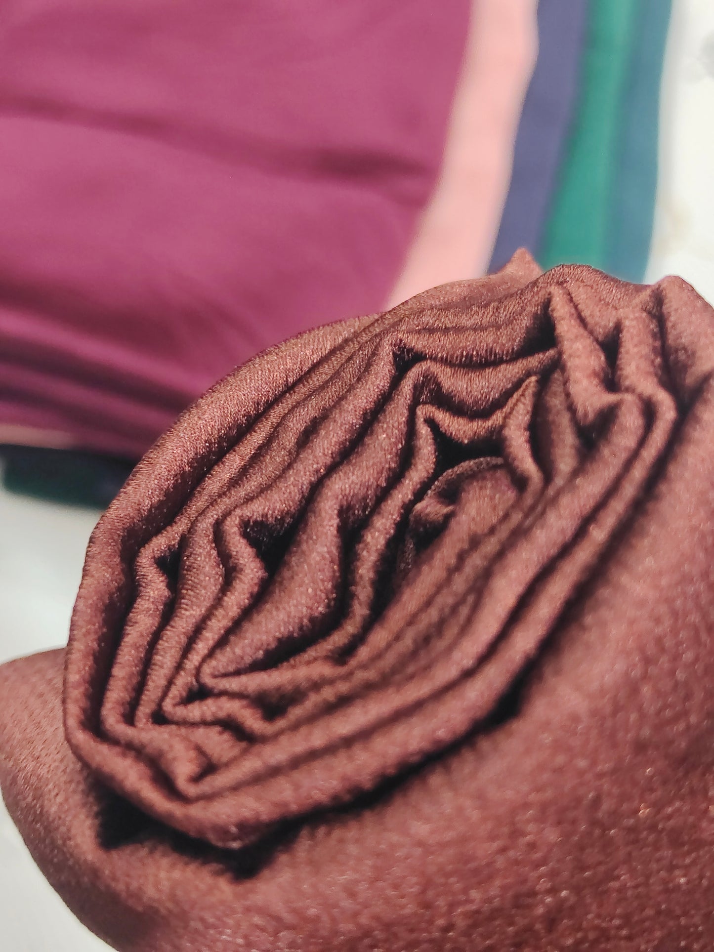 🛍️ Bubble Satin Hijab – Warm Cocoa Brown | Soft Gloss Elegant Drape (Regular Size)