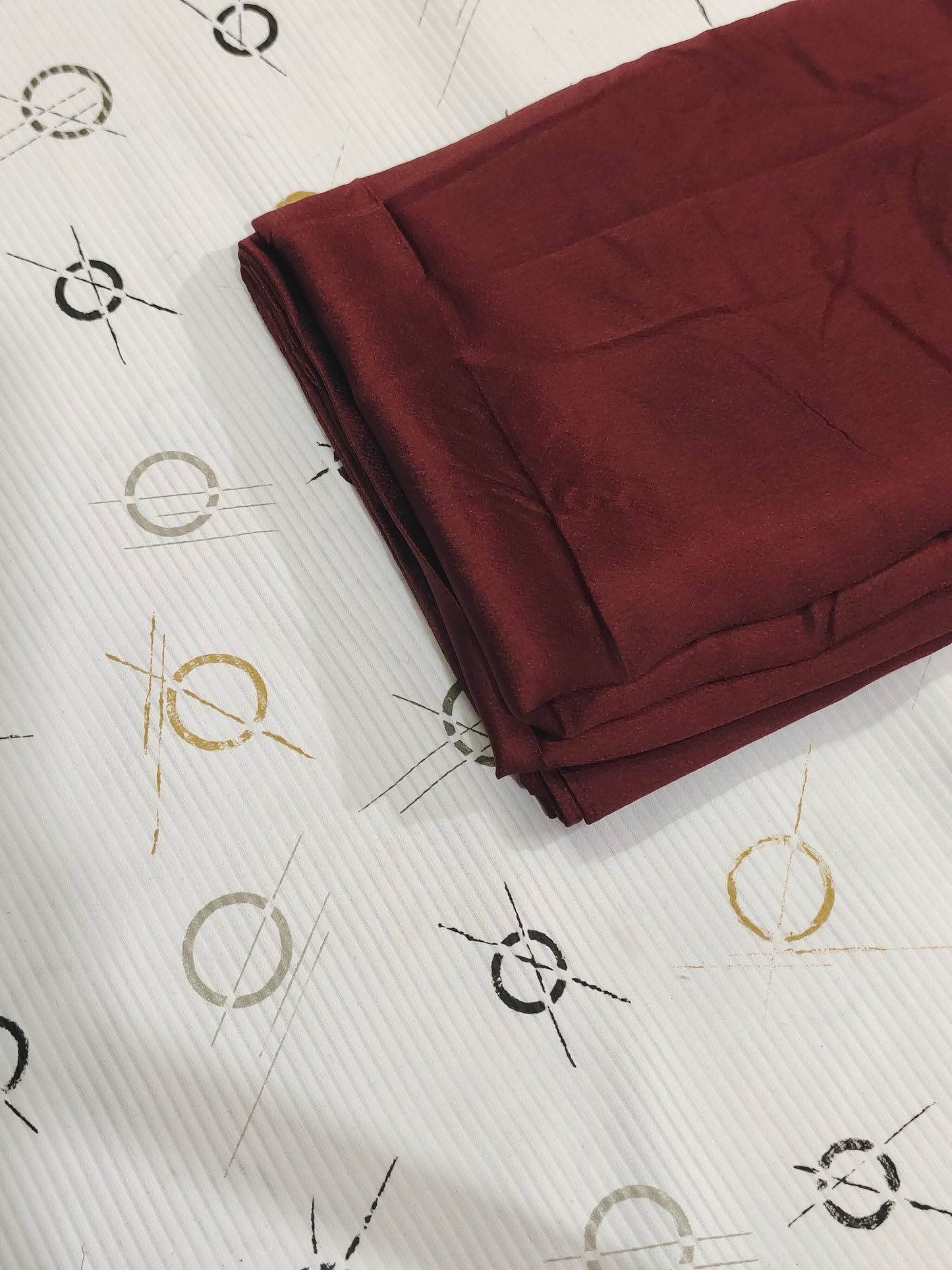 🛍️ Bubble Satin Hijab – Warm Cocoa Brown | Soft Gloss Elegant Drape (Regular Size)