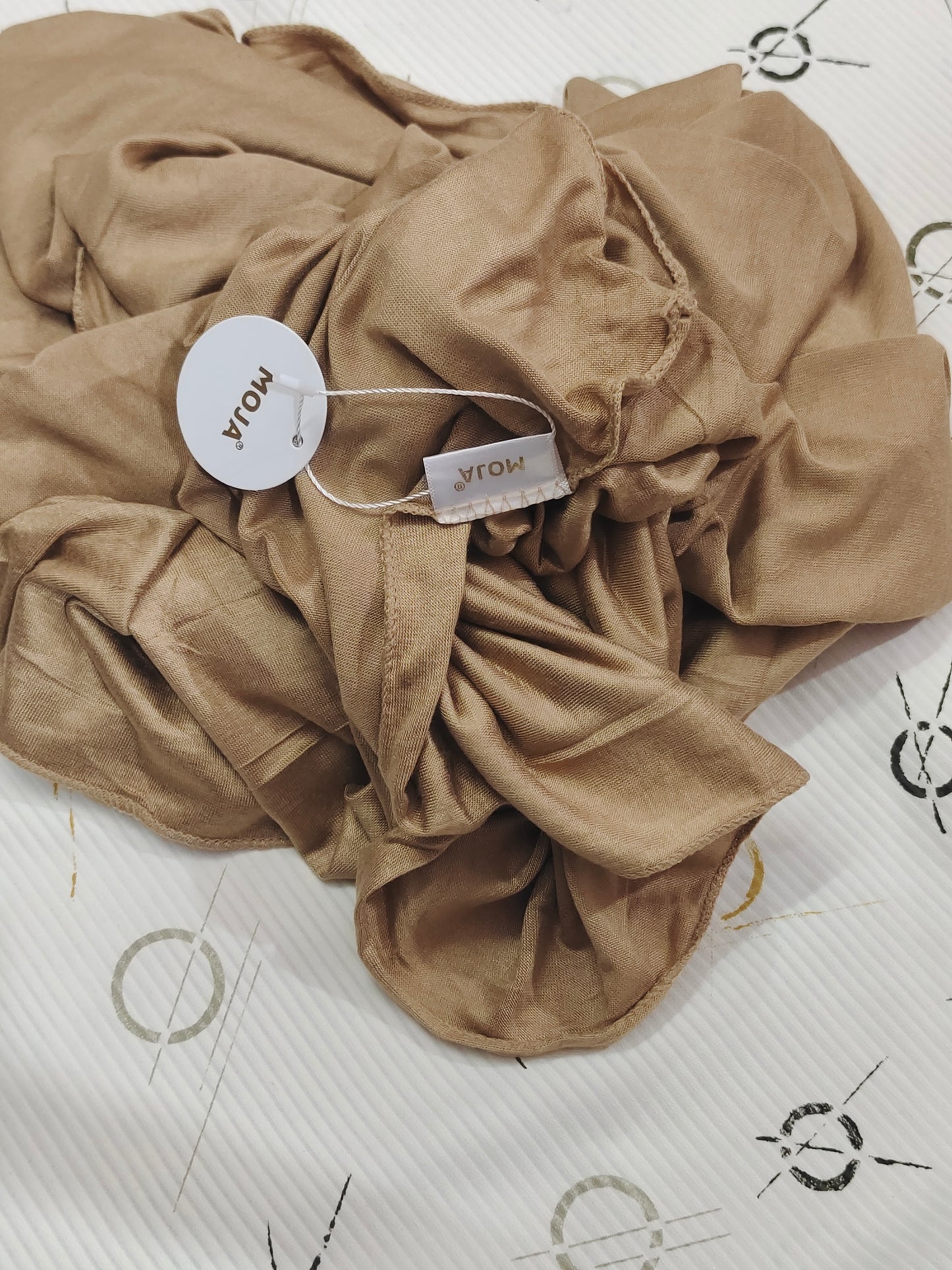 MOJA Turkey Jersey Hijab – Caramel Tan | 186 × 75 cm (1.86 m)