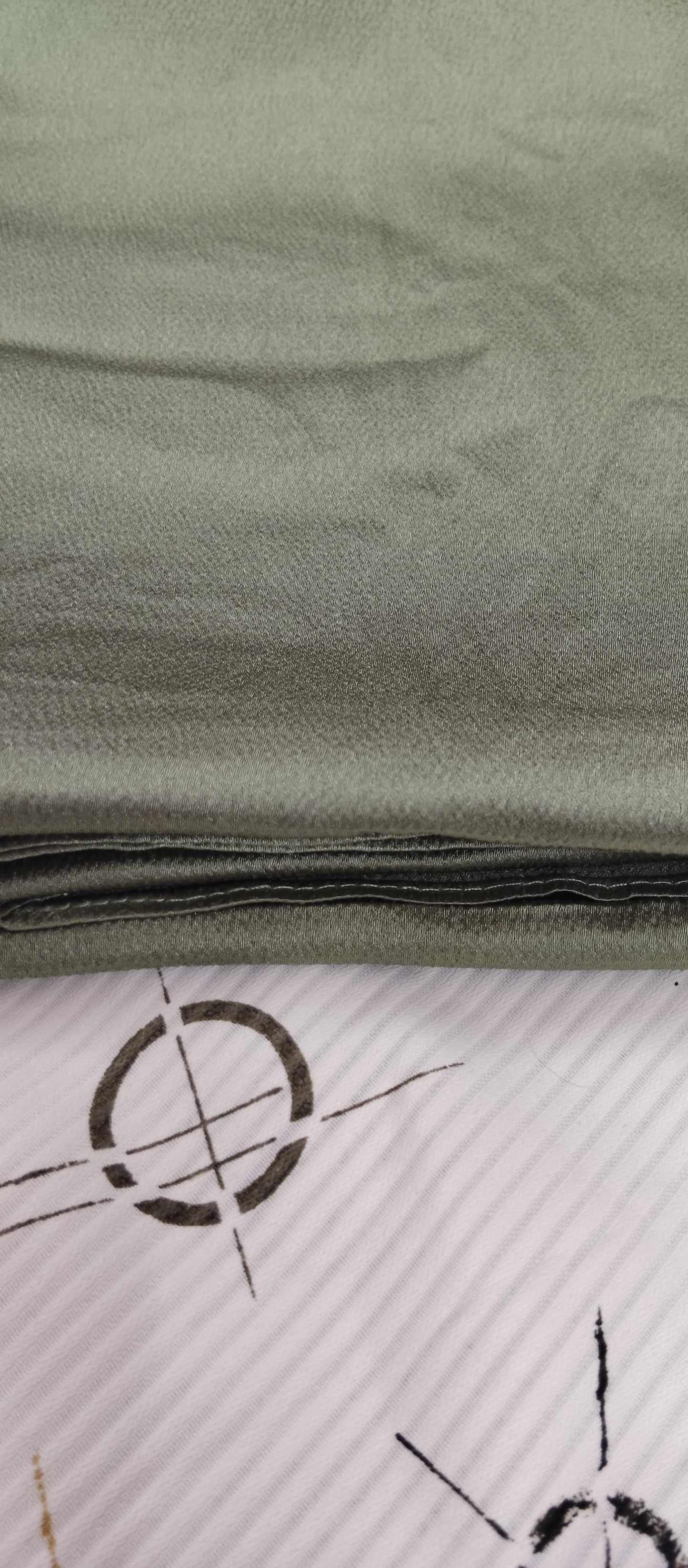 🛍️ Bubble Satin Hijab – Sage Olive | Soft Gloss Elegant Drape (Regular Size)