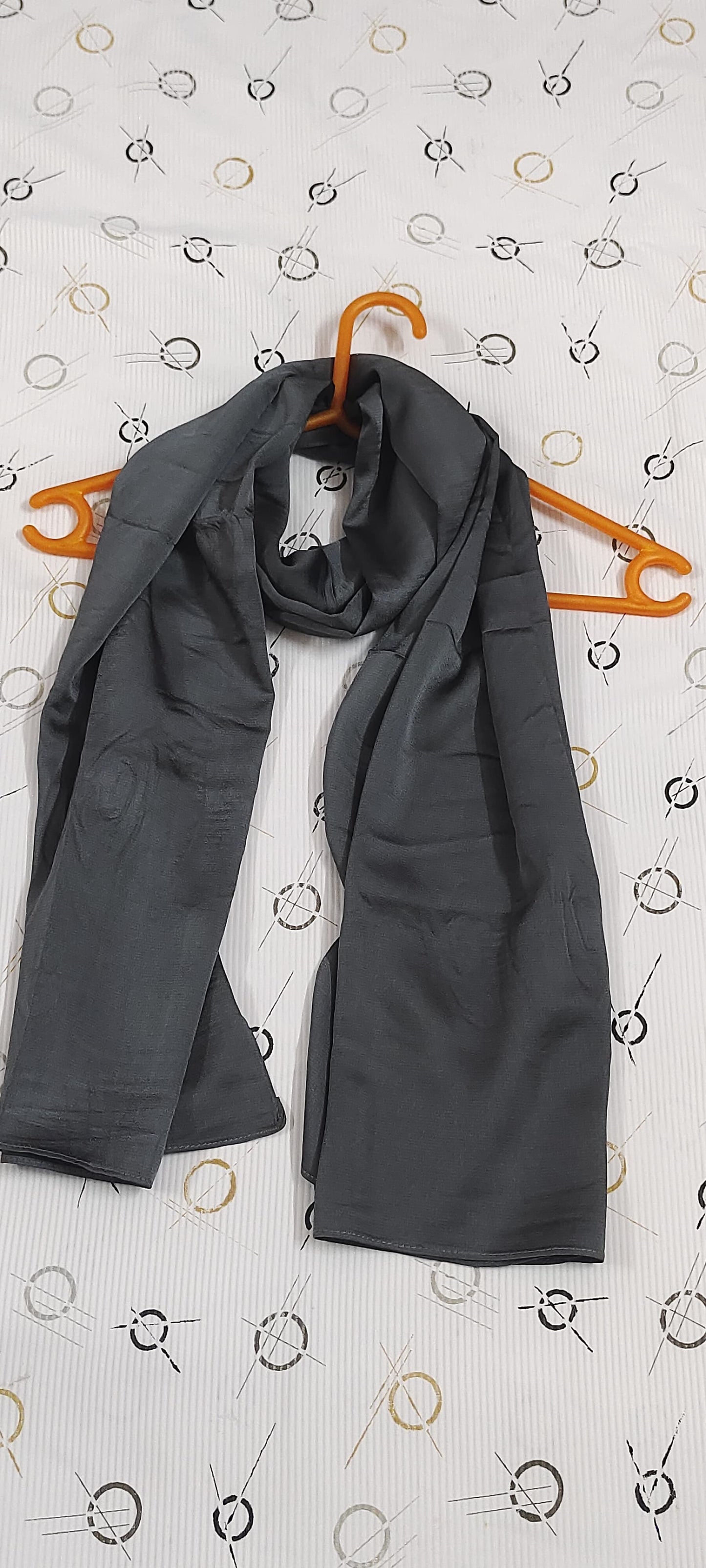 🛍️ Bubble Satin Hijab – Charcoal Mist | Soft Gloss Elegant Drape (Regular Size)